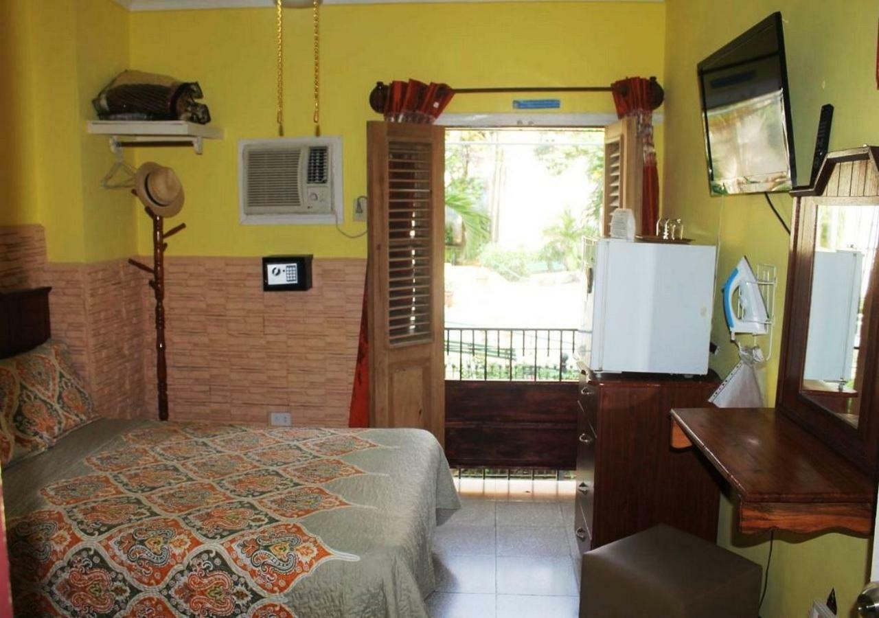 Hostal Yolanda Habana Vieja Havanna Eksteriør bilde